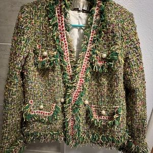 Women’s coat with trendy green combination